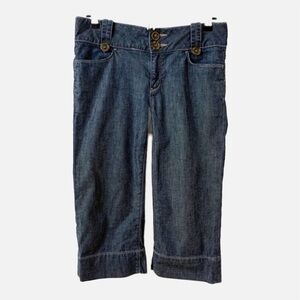 Banana Republic Classic Denim Capris Jeans Dark Wash Double Button Closure Flap